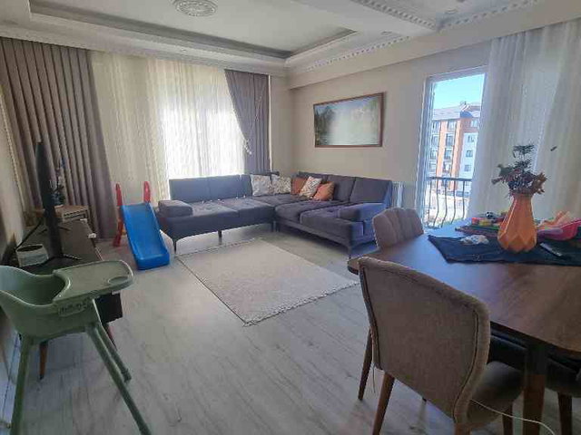 HADIMKÖY BİRUNİ CADDESI'NDE SATILIK 3+1 DAİRE