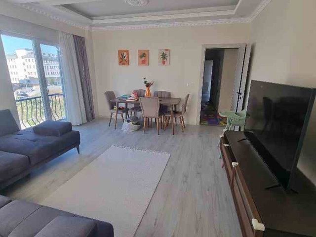 HADIMKÖY BİRUNİ CADDESI'NDE SATILIK 3+1 DAİRE
