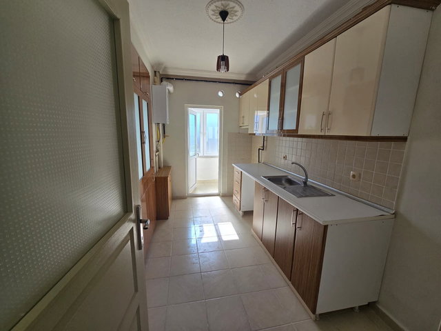 REMAX DEM'DEN KAVAKYOLU 2.ETAP TOKİDE 2+1 KİRALIK DAİRE
