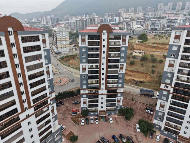 YAMAÇTEPE ZEKERİYA KÖY 3 SİTESİ'NDE SATILIK 4+1 LÜKS DAİRE