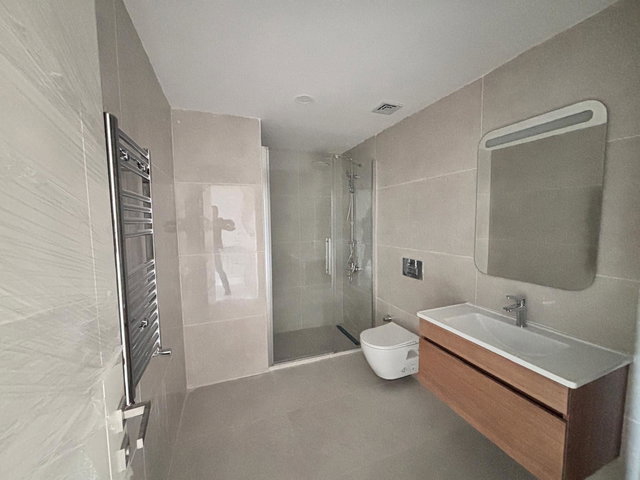 REMAX LEVEL'DAN ADRES ANKARA'DA 2+1 KAPALI MUTFAK SATILIK DAİRE