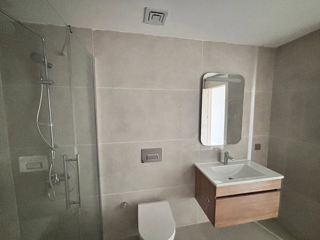 REMAX LEVEL'DAN ADRES ANKARA'DA 2+1 KAPALI MUTFAK SATILIK DAİRE