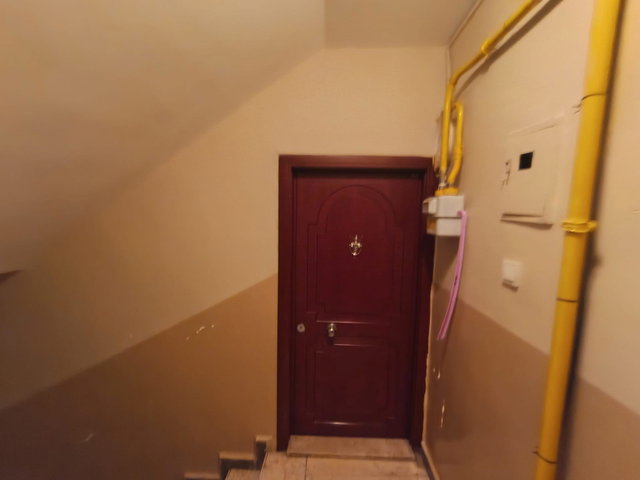İZMİT CEDİTTE MERKEZİ KONUMDA BALKONLU, OTOPARKLI KİRALIK 3+1