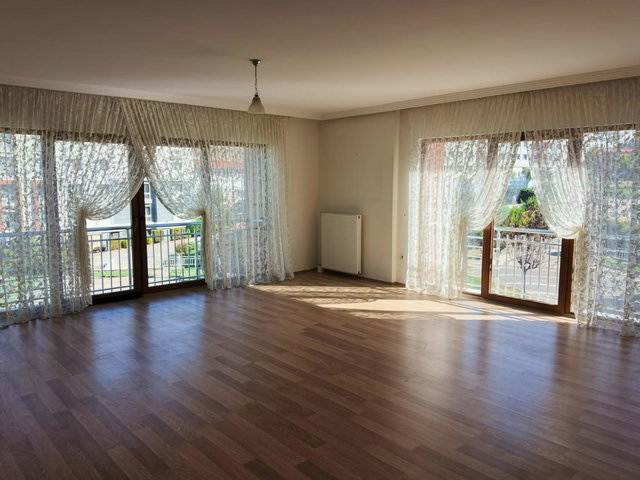 ÇANAKKALE KEPEZ KONAKKALE BOSPHORUS SITESI SATILIK 4+1 DAIRE