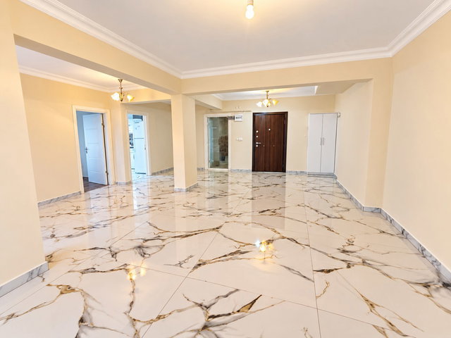 ÇERKEZKÖY MERKEZDE CADDE CEPHELİ, TERASLI VE ASANSÖRLÜ DUBLEKS DAİRE