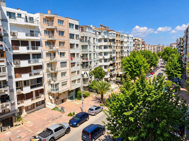 MİTHATPAŞA CADDESİ, PRESTİJLİ LOKASYON, ŞIK VE FERAH ARAKAT 3+1