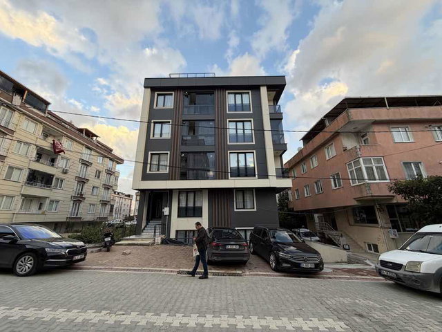 ESENYURT AKÇABURGAZ SATILIK 3+1 YÜKSEK GİRİŞ DAİRE SIFIR İSKANLI