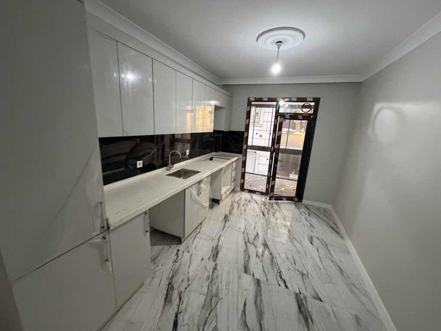 ESENYURT AKÇABURGAZ SATILIK 3+1 YÜKSEK GİRİŞ DAİRE SIFIR İSKANLI
