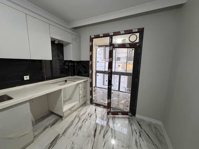 ESENYURT AKÇABURGAZ SATILIK 3+1 YÜKSEK GİRİŞ DAİRE SIFIR İSKANLI