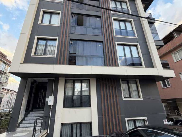 ESENYURT AKÇABURGAZ 5+2 ÇATI DUBLEKSİ TERASLI SIFIR İSKANLI