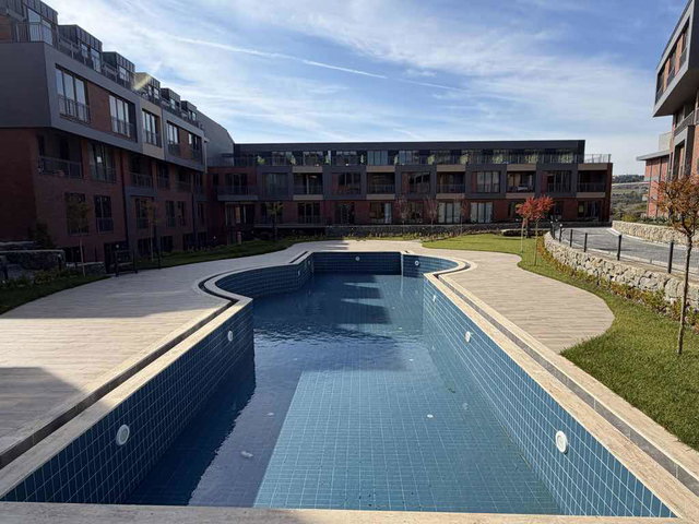 KABAOĞLU BOULEVARD EŞYALI KİRALIK ARAKAT 1+1 DAİRE