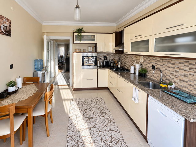 REMAX EFFECT'TEN ZERAY YAMAÇ EVLERİNDE 5+2 250 M² TRİBLEKS VİLLA