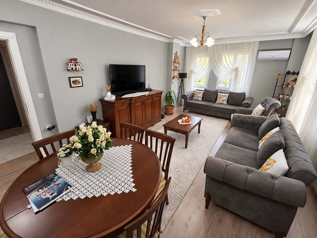 REMAX EFFECT'TEN GÖLCÜK DONANMADA DENİZ MANZARALI 3+1 ARAKAT