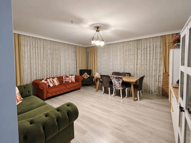 REMAX EFFECT'TEN GÖLCÜK KARAKÖPRÜ TORUNOĞULLARI SİTESİNDE 3+1