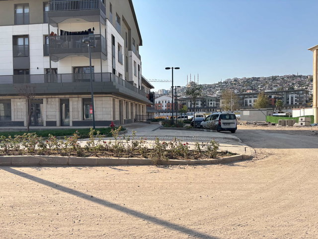 REMAX YENİ'DEN BÜYÜKŞEHİR BELEDİYE KARŞISI 2+1 KİRALIK DAİRE