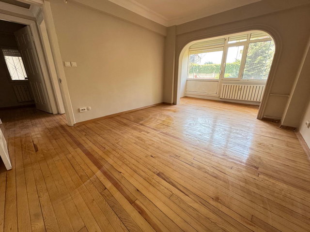 KASTEL DRAGOS SAHİL SİTESİNDE KİRALIK 4+2 DAİRE