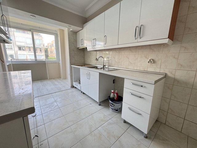 KASTEL DRAGOS SAHİL SİTESİNDE KİRALIK 4+2 DAİRE