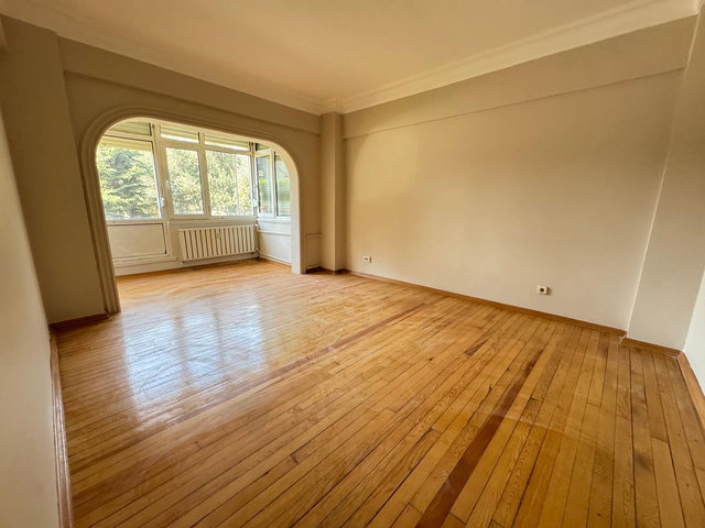 KASTEL DRAGOS SAHİL SİTESİNDE KİRALIK 4+2 DAİRE