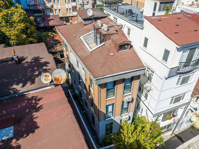 GALATADA YATIRIMLIK & KULLANIMA HAZIR KOMPLE SATILIK MÜSTAKİL EV