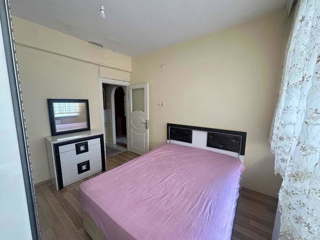 BAĞCILAR YILDIZTEPE’DE EŞYALI 2+1 KİRALIK DAİRE | BALKONLU | DOĞALGAZ KOMBİ