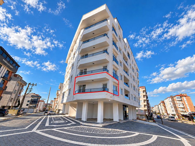 ÇAYIROVA AKSE MAHALLESİ RAGIP DEMİRKOL BULVARINDA 2+1 ''0'' DAİRE