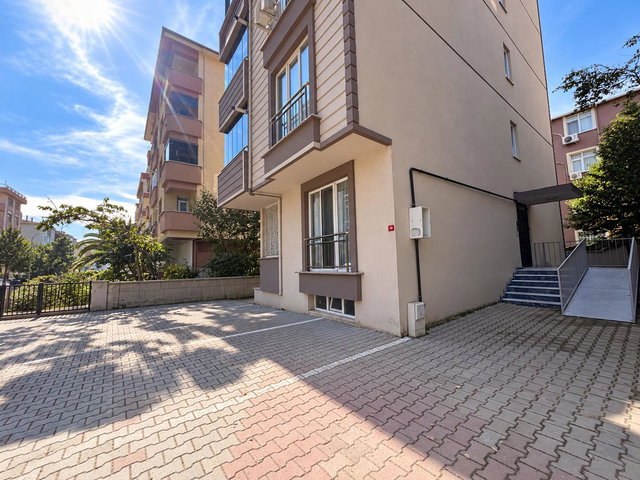 KARTAL YUNUS MAHALLESİNDE, MERKEZİ KONUMDA SATILIK 2+1 DAİRE