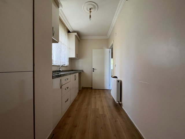 KARTAL YUNUS MAHALLESİNDE, MERKEZİ KONUMDA SATILIK 2+1 DAİRE