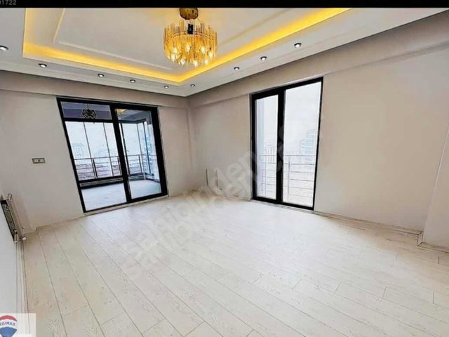 RE/MAX DEĞİŞİMDEN NİRVANA KONUTLARI’NDA SIFIR 4+1 | 200 M² NET | 3 CEPHE | BALKONLU