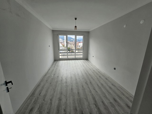 REMAX'TEN HACISİYAM MAH.2+1 KİRALIK DAİRE...!