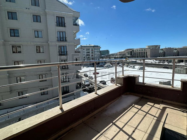 RE/MAX LACIVERT'TEN ŞEHIR HASTANESI KARŞISINDA SATILIK 4+1 DAIRE