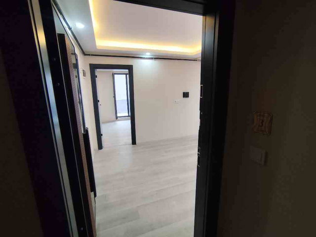 REMAX LAND'DEN HASTANENİN KARŞISINDA TERASLI YERDEN ISITMALI 1+1