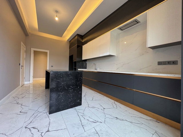 KARTEPE MODERNA VILLALARI SATILIK 5+1 HAVUZLU VILLA