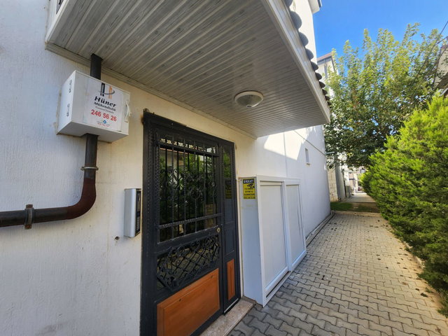 SEFERİHİSAR MERKEZDE D.GAZLI ARAKAT KİRALIK ASANSÖRLÜ 1+1 DAİRE