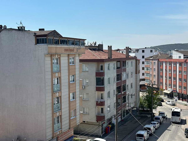 GEBZE GÜZELLER MH DE ARAKAT 3+1 SATILIK DAİRE