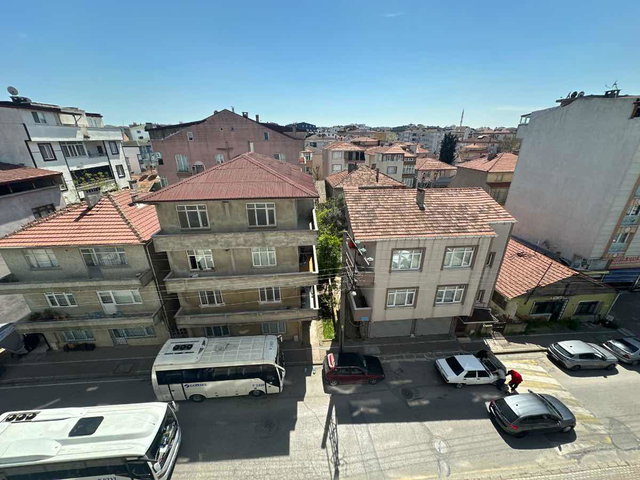 GEBZE GÜZELLER MH DE ARAKAT 3+1 SATILIK DAİRE