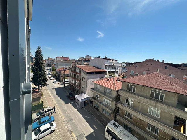 GEBZE GÜZELLER MH DE ARAKAT 3+1 SATILIK DAİRE