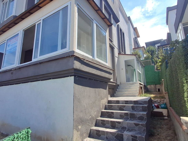 İZMİR GÜZELBAHÇE ÖZZÜMRÜT SİTESİ SATILIK 5+1 TRİBLEX VİLLA