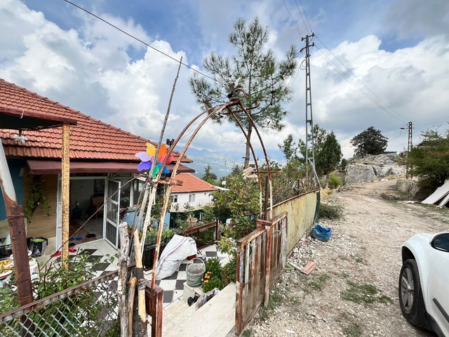 ANTALYA KONYAALTI ÜÇOLUK MAHALLESİNDE 366 M² BRÜT, 2 KATLI 5+1 MÜSTAKİL EV | YAYLA EVİ