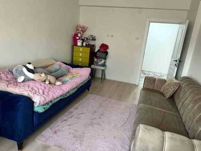 ÖZENLE YENILENMIŞ ANA YOL ÜZERI  3+1  SATILIK DAİRE