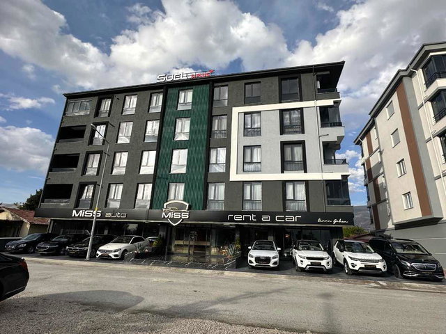 REMAX DEM'DEN YENİ EMNİYET KARŞISI 3+1 ALTTAN ISTIMALI DAİRE