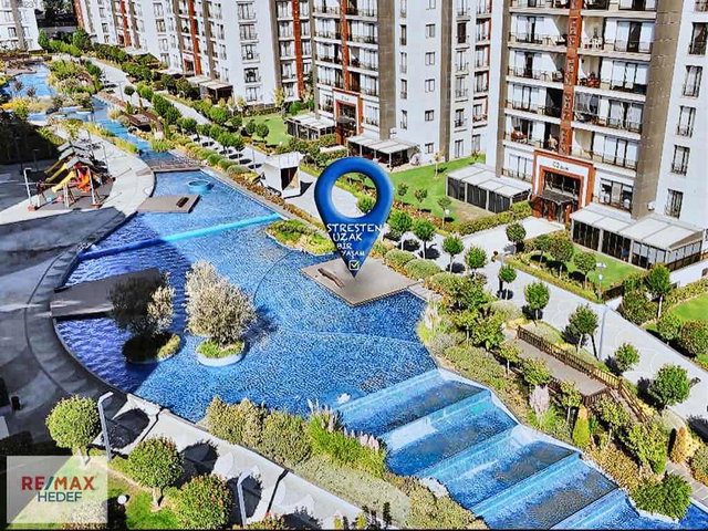 REMAX AKIN SEYHAN DAN KALE KENT 1. ETAPTA EŞYALI KİRALIK DAİRE