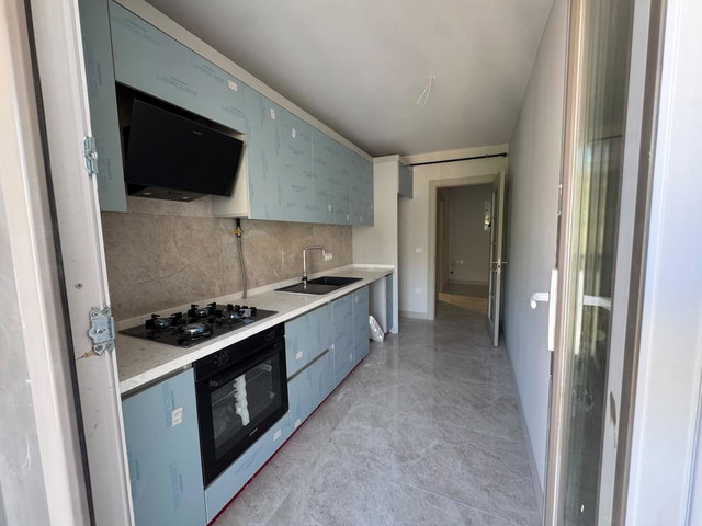 KADIKÖY OSMANAĞA’DA HEM KONUT HEMDE IŞ YERI SIFIR 3+1 | 2 BANYO | BALKONLU | DOĞALGAZ KOMBİLİ