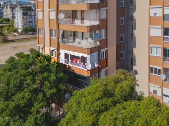 ÖĞRETMENEVLERİ ‘NDE SATILIK 3+1 ARAKAT DAİRE MUHTEŞEM LOKASYON