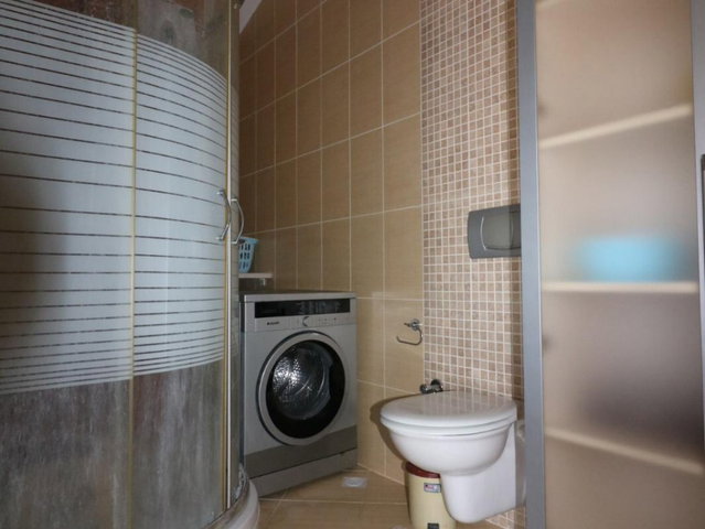 DENİZLİ ÖĞRETMENLER SİTESİ'NDE KİRALIK DENİZ MANZARALI EŞYALI 1+1 DAİRE