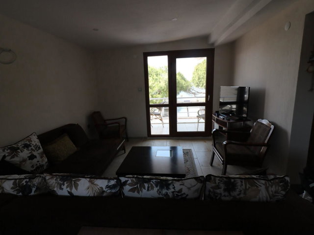 DENİZLİ ÖĞRETMENLER SİTESİ'NDE SATILIK DENİZ MANZARALI EŞYALI 1+1 DAİRE