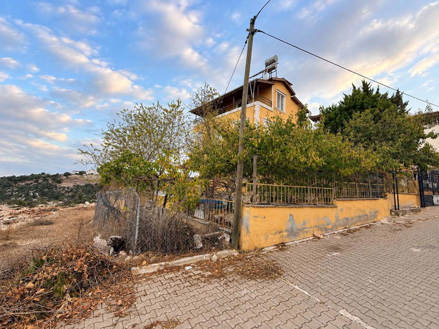 REMAX PALM'DEN KOCAHAMZALI DA 4+1 TRİPLEKS SATILIK VİLLA