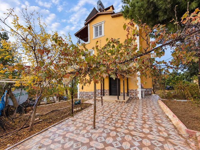 REMAX PALM'DEN KOCAHAMZALI DA 4+1 TRİPLEKS SATILIK VİLLA