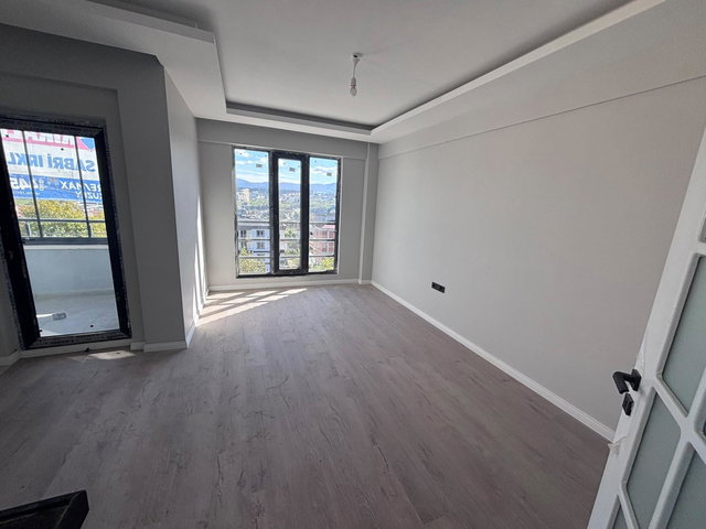DERECİK’TE SIFIR 2+1 | 2 BANYO | CAM BALKONLU | DOĞALGAZ KOMBİLİ