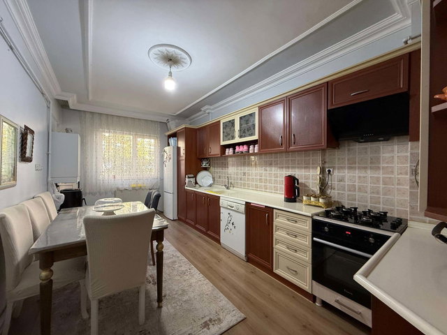 REMAX İLKE'DEN ŞEHİR MER. 4+1 FULL EŞYALI KİRALIK DAİRE