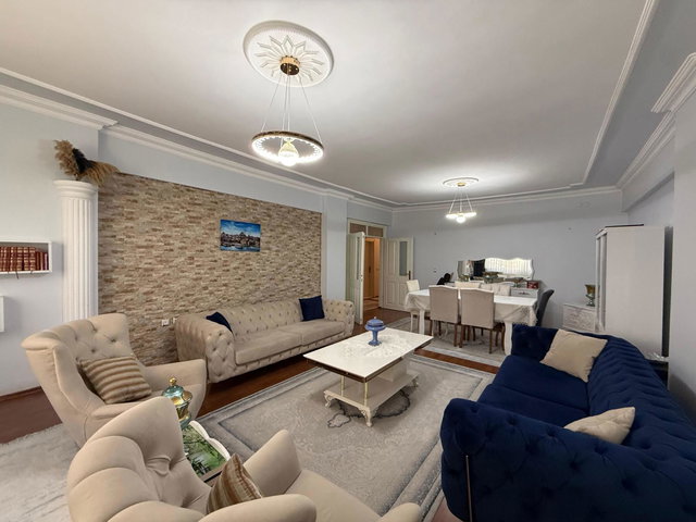 REMAX İLKE'DEN ŞEHİR MER. 4+1 FULL EŞYALI KİRALIK DAİRE